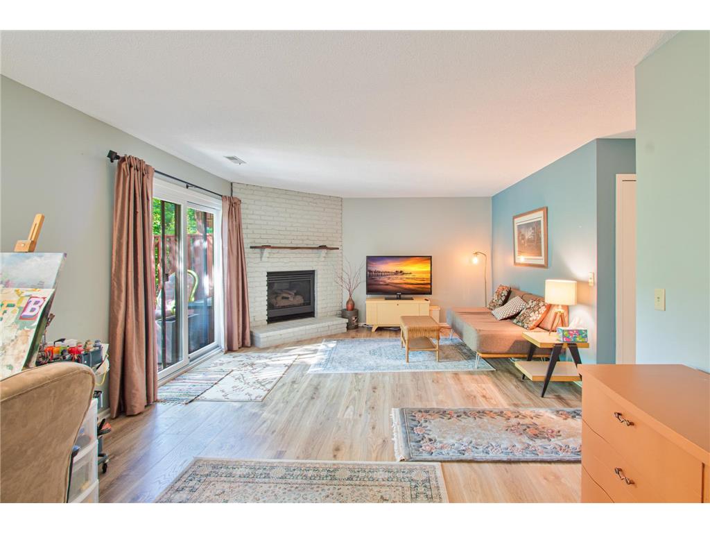 2422 County Road D W #2 Roseville MN 55112 6550290 image1