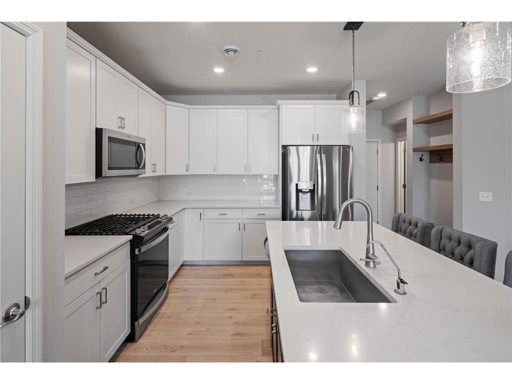 2422 N Blossom Circle Orono MN 55356 7007192 image15