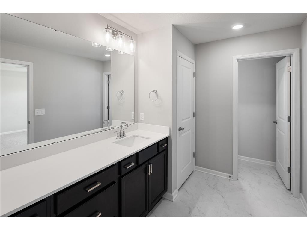 2422 N Blossom Circle Orono MN 55356 7007192 image30