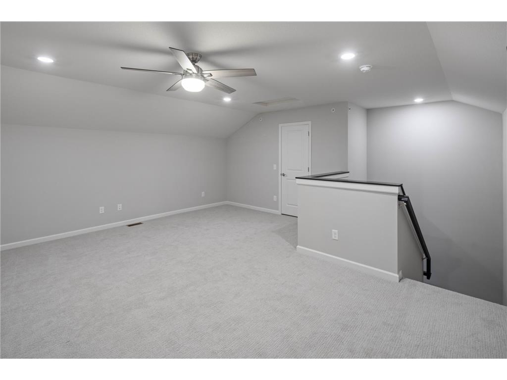 2422 N Blossom Circle Orono MN 55356 7007192 image32