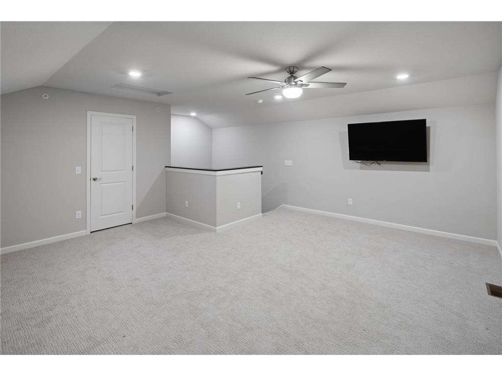 2422 N Blossom Circle Orono MN 55356 7007192 image34