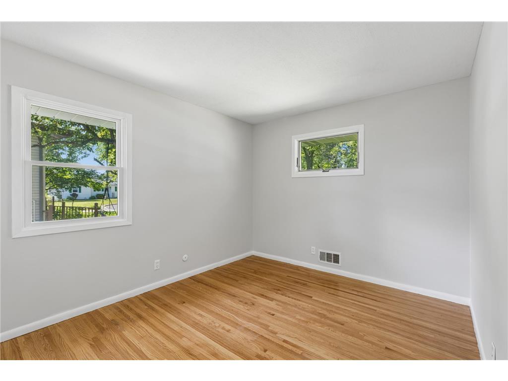 2422 Oak Street White Bear Lake MN 55110 7081509 image22