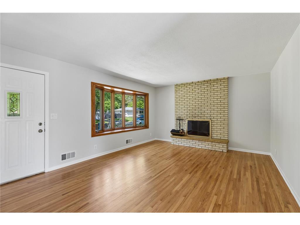 2422 Oak Street White Bear Lake MN 55110 7081509 image7
