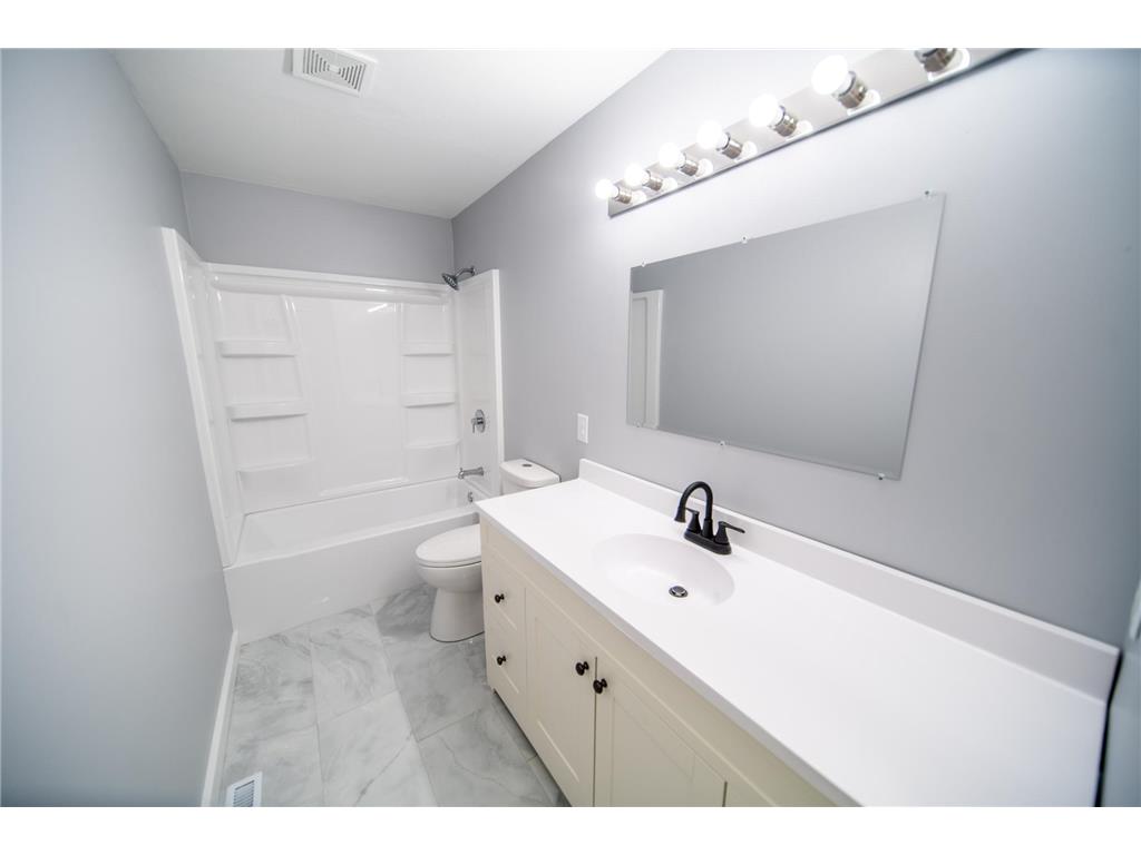 2423 59th St Nw Rochester MN 55901 7090479 image11