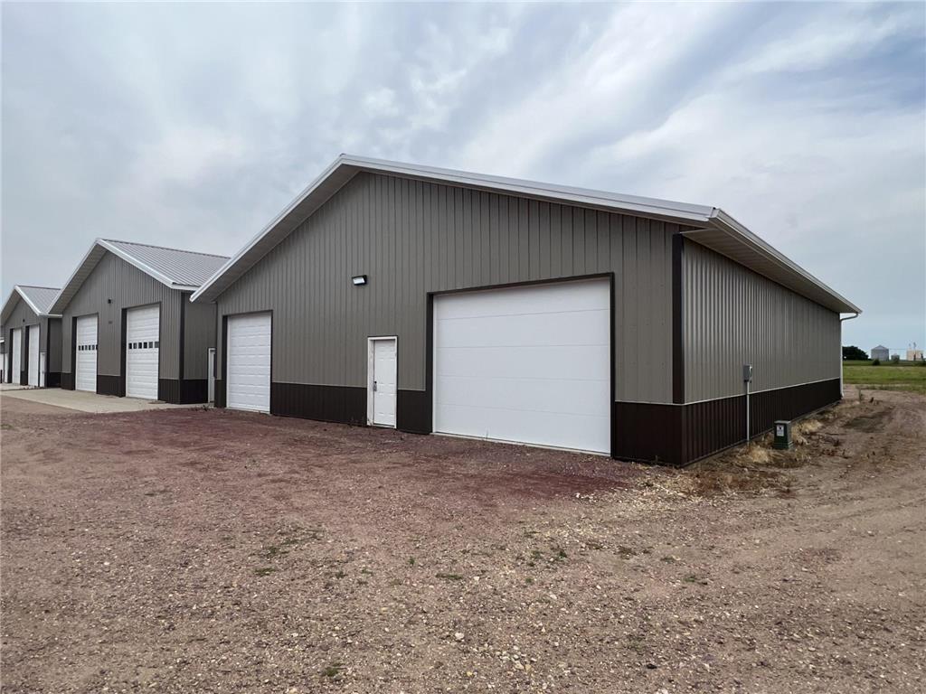 2423 County Road 35 Worthington MN 56187 6402107 image1