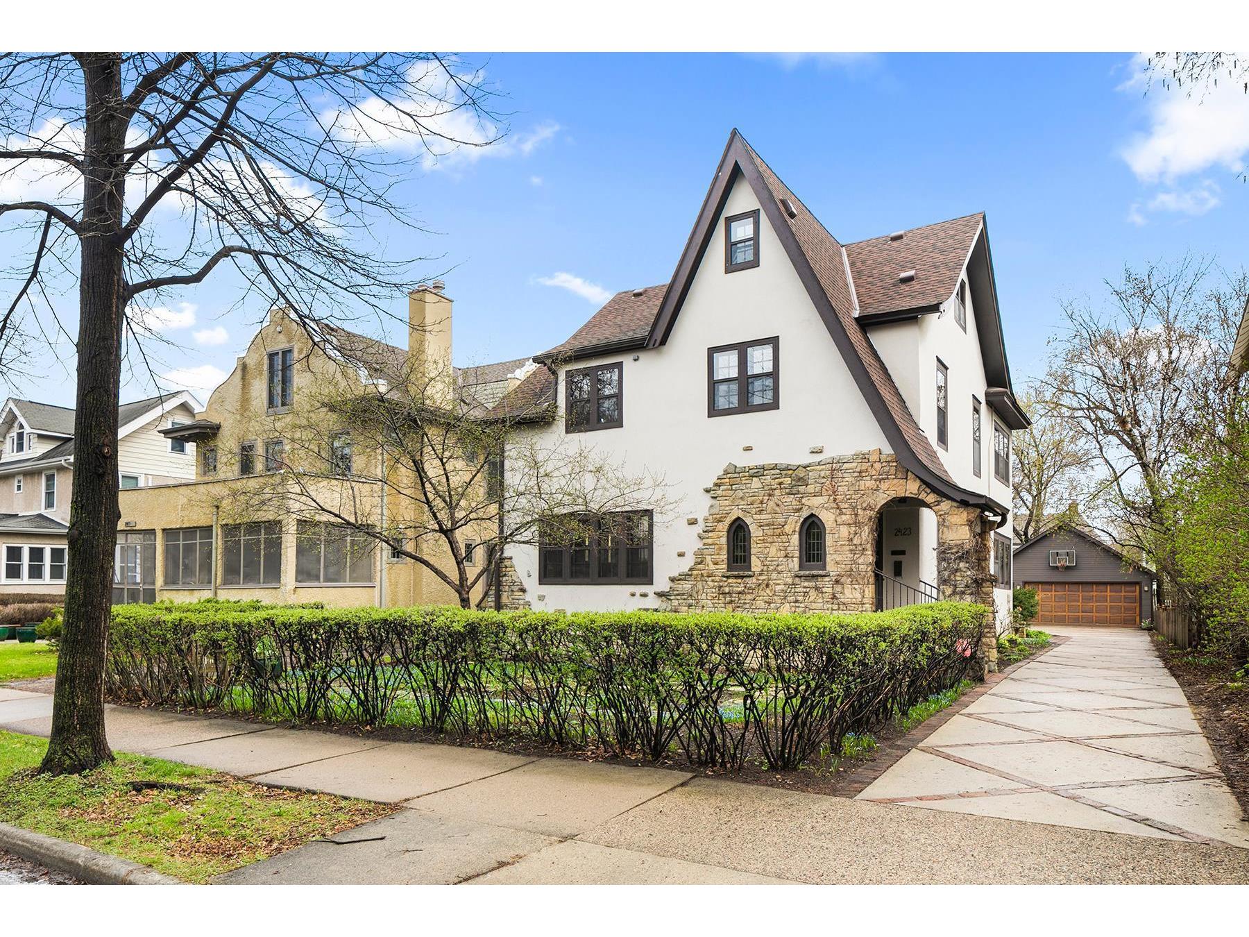 2423 Lake Place, Minneapolis, MN 55405 MLS 5727399 Edina Realty