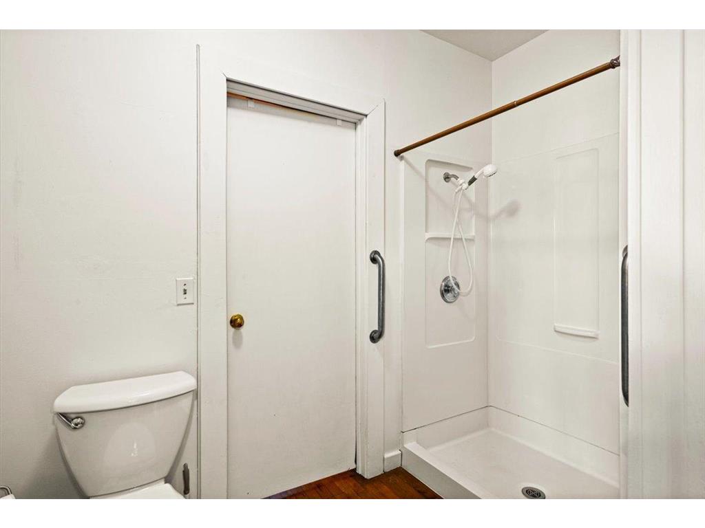 2424 W 7th Street Duluth MN 55806 7095901 image11