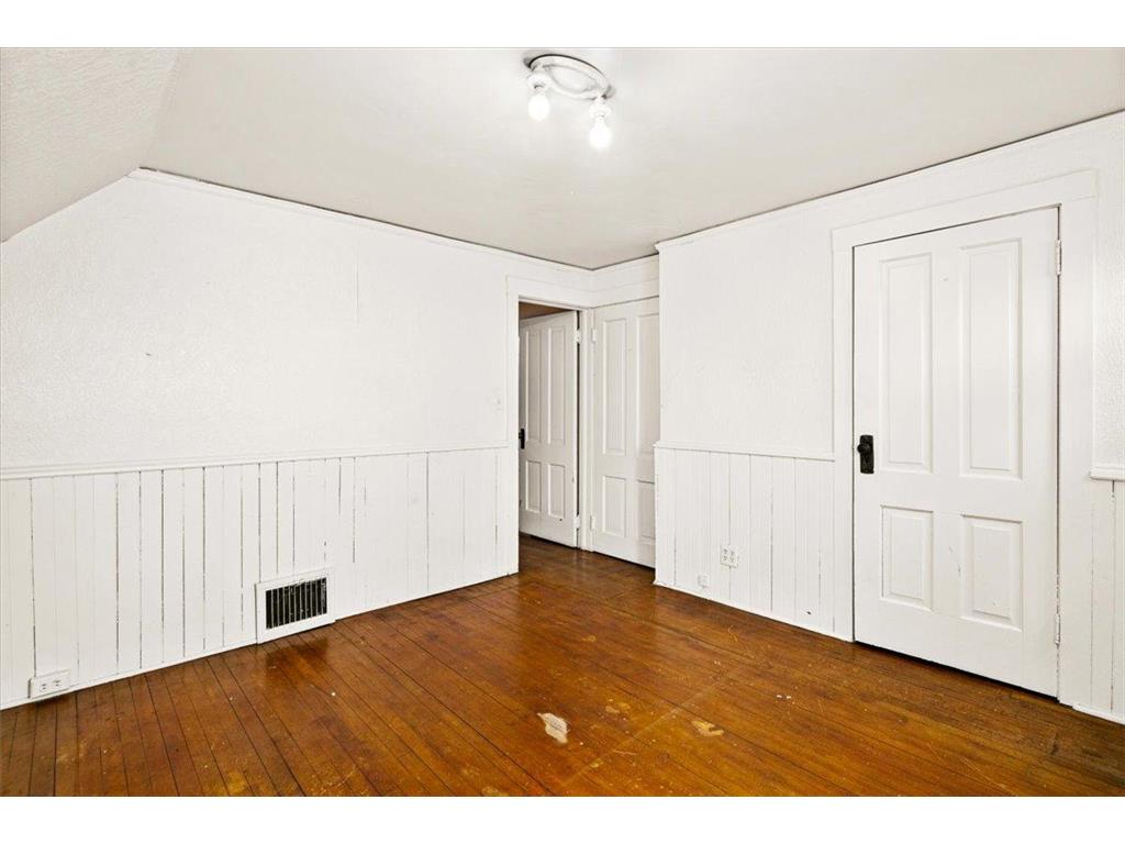 2424 W 7th Street Duluth MN 55806 7095901 image23
