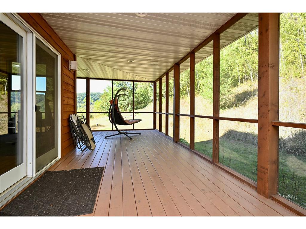 24242 Pfeiffer Hill Road Wilson Twp MN 55987 7061016 image18