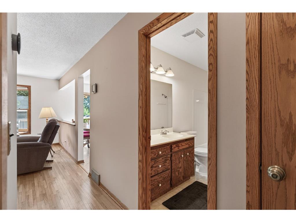 2425 80th Avenue N Brooklyn Park MN 55444 7077928 image15