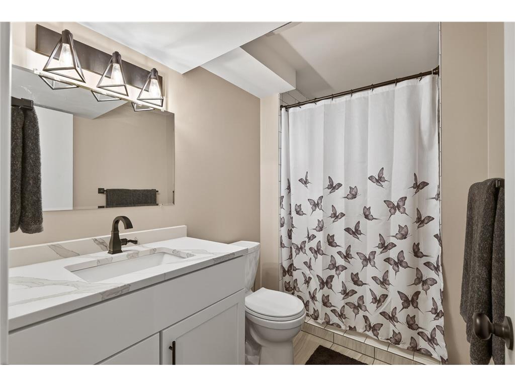 2425 80th Avenue N Brooklyn Park MN 55444 7077928 image21