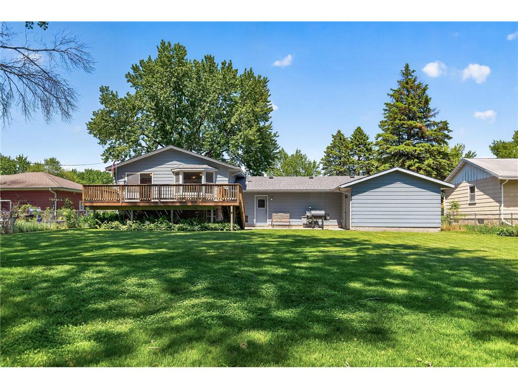 2425 80th Avenue N Brooklyn Park MN 55444 7077928 image26
