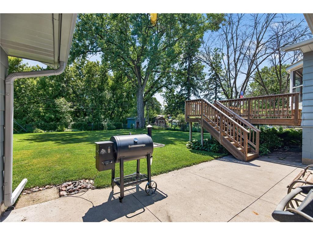 2425 80th Avenue N Brooklyn Park MN 55444 7077928 image29