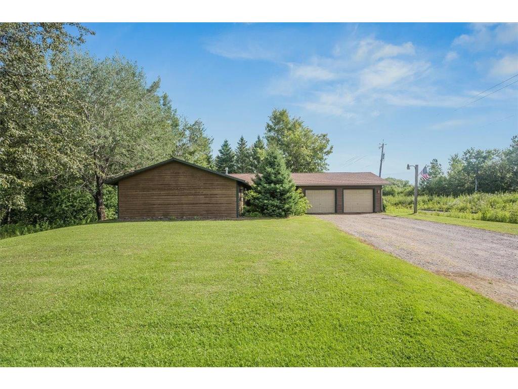 2425 E 11th Street Superior WI 54880 6417288 image1