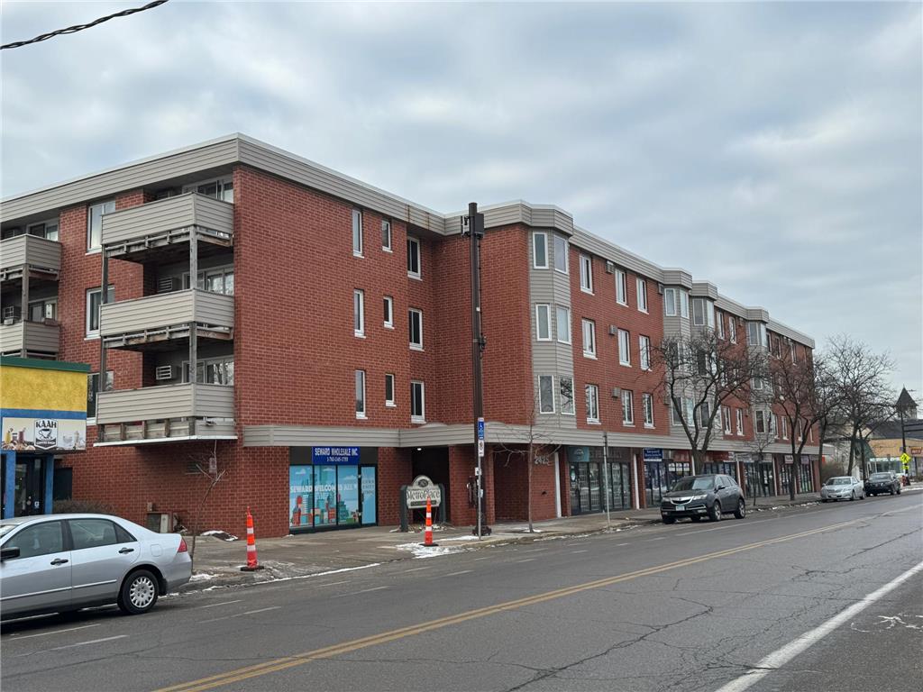 2425 E Franklin Avenue #202 Minneapolis MN 55406 6471359 image1