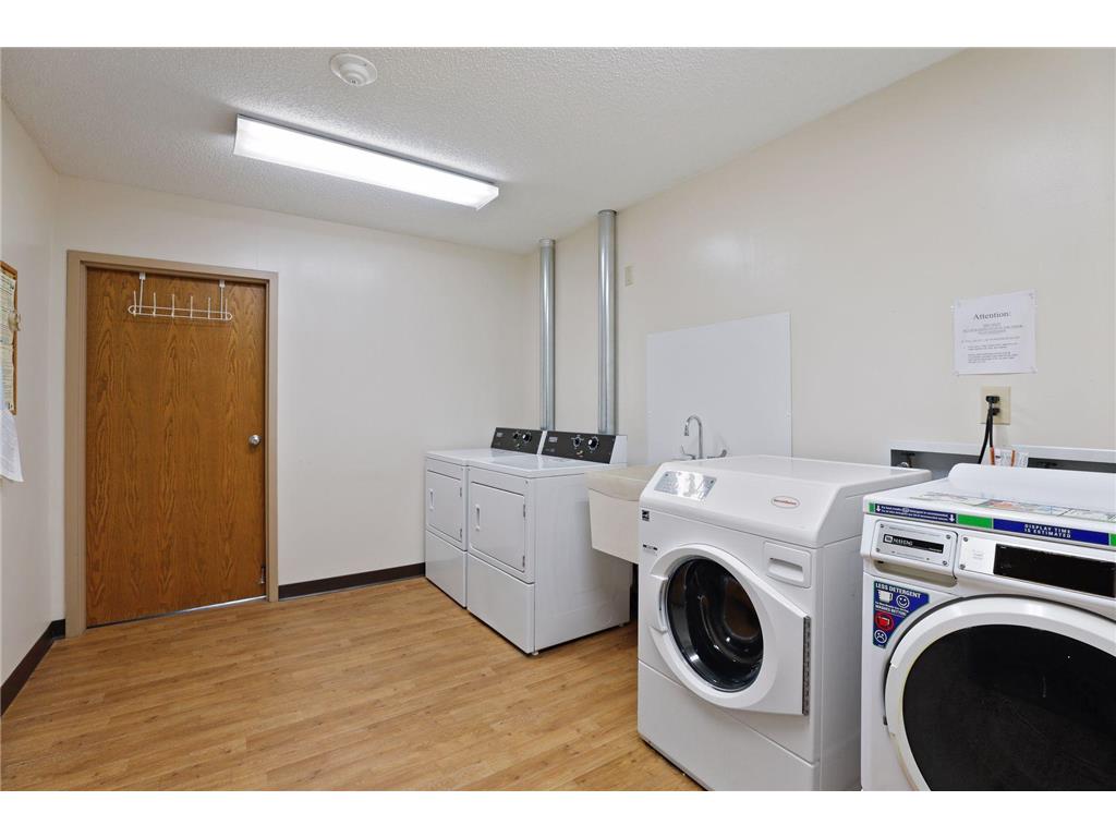 2425 E Franklin Avenue #209 Minneapolis MN 55406 7041663 image18