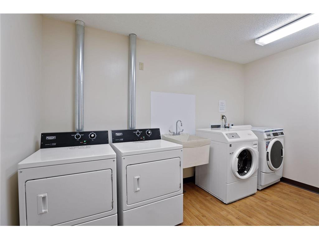 2425 E Franklin Avenue #209 Minneapolis MN 55406 7041663 image19