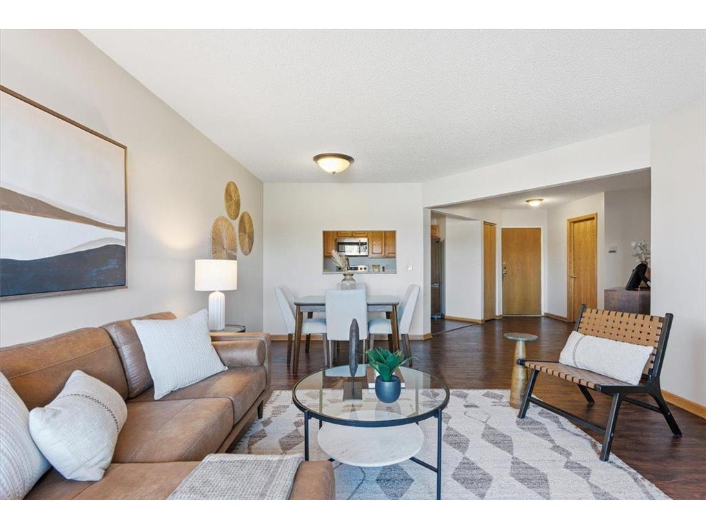 2425 E Franklin Avenue #212 Minneapolis MN 55406 7014585 image1
