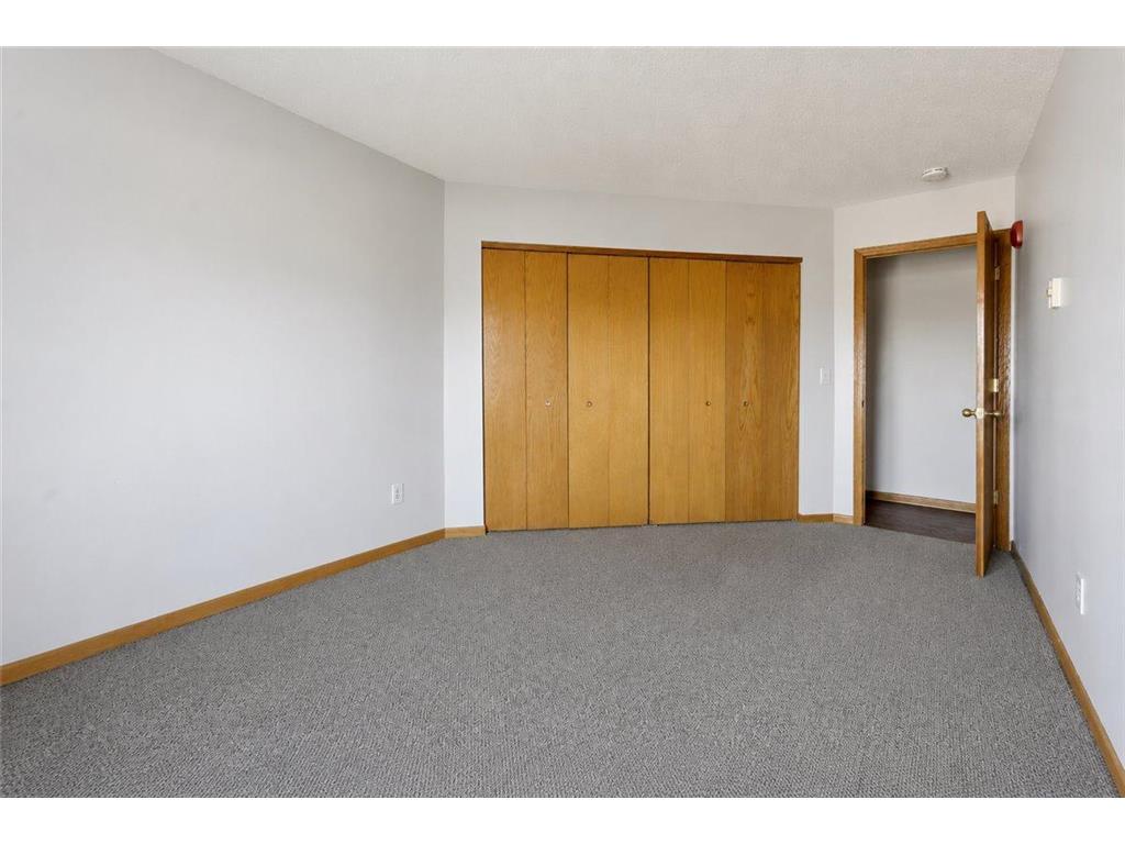 2425 E Franklin Avenue #212 Minneapolis MN 55406 7099592 image16