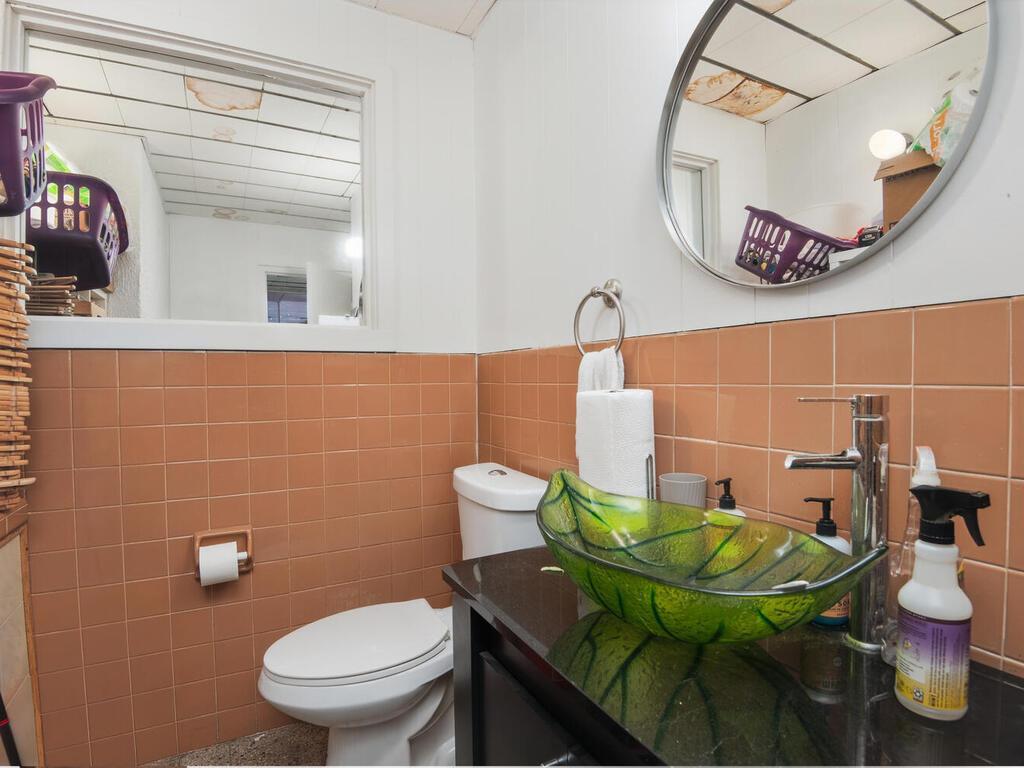 2425 Lyndale Avenue S Minneapolis MN 55405 7007502 image17