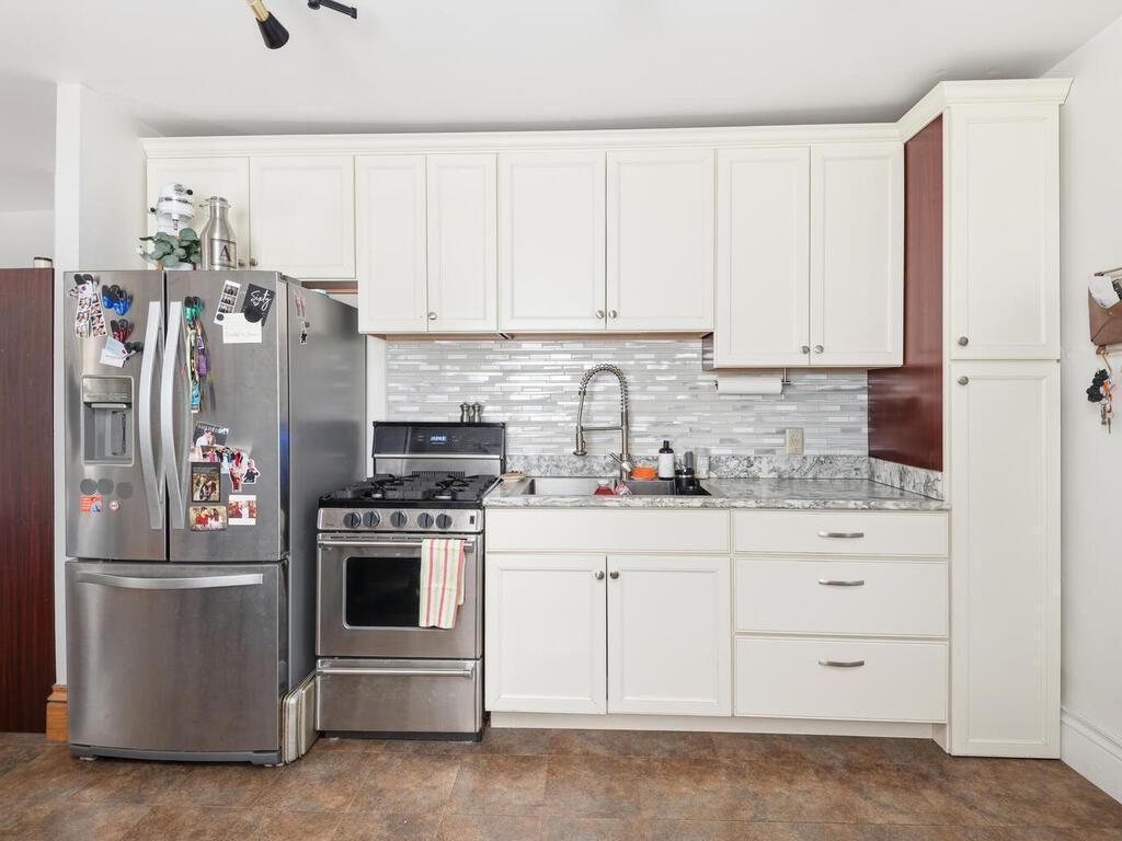 2425 Lyndale Avenue S Minneapolis MN 55405 7007502 image35