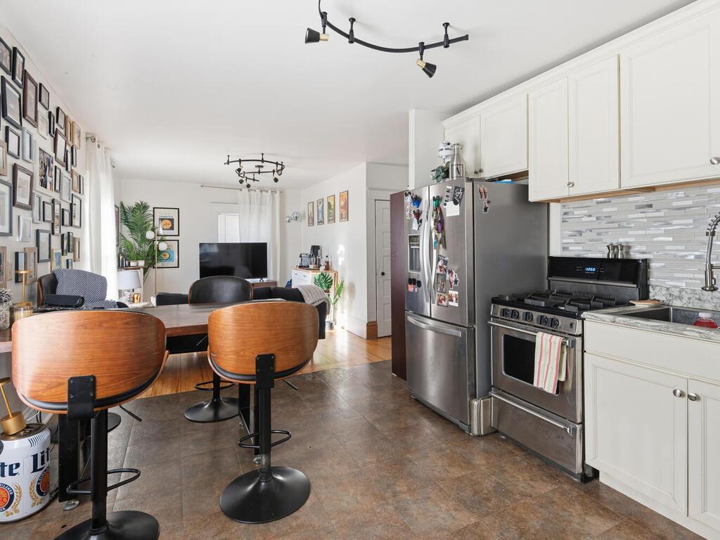 2425 Lyndale Avenue S Minneapolis MN 55405 7007502 image37