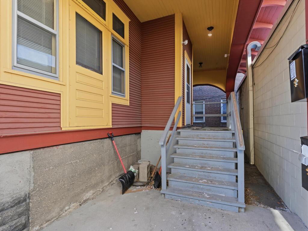 2425 Lyndale Avenue S Minneapolis MN 55405 7007502 image47