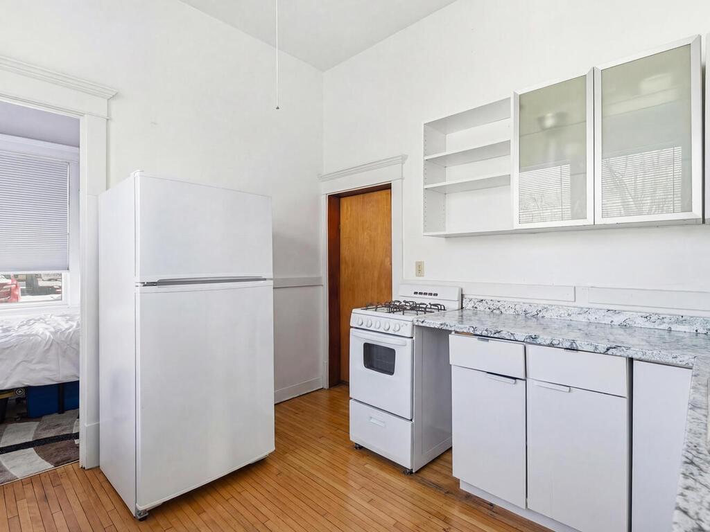 2425 Lyndale Avenue S Minneapolis MN 55405 7007502 image51