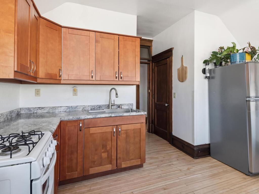 2425 Lyndale Avenue S Minneapolis MN 55405 7007502 image70