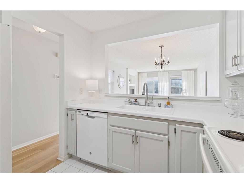 2425 Upland Lane N #F Plymouth MN 55447 7023566 image21