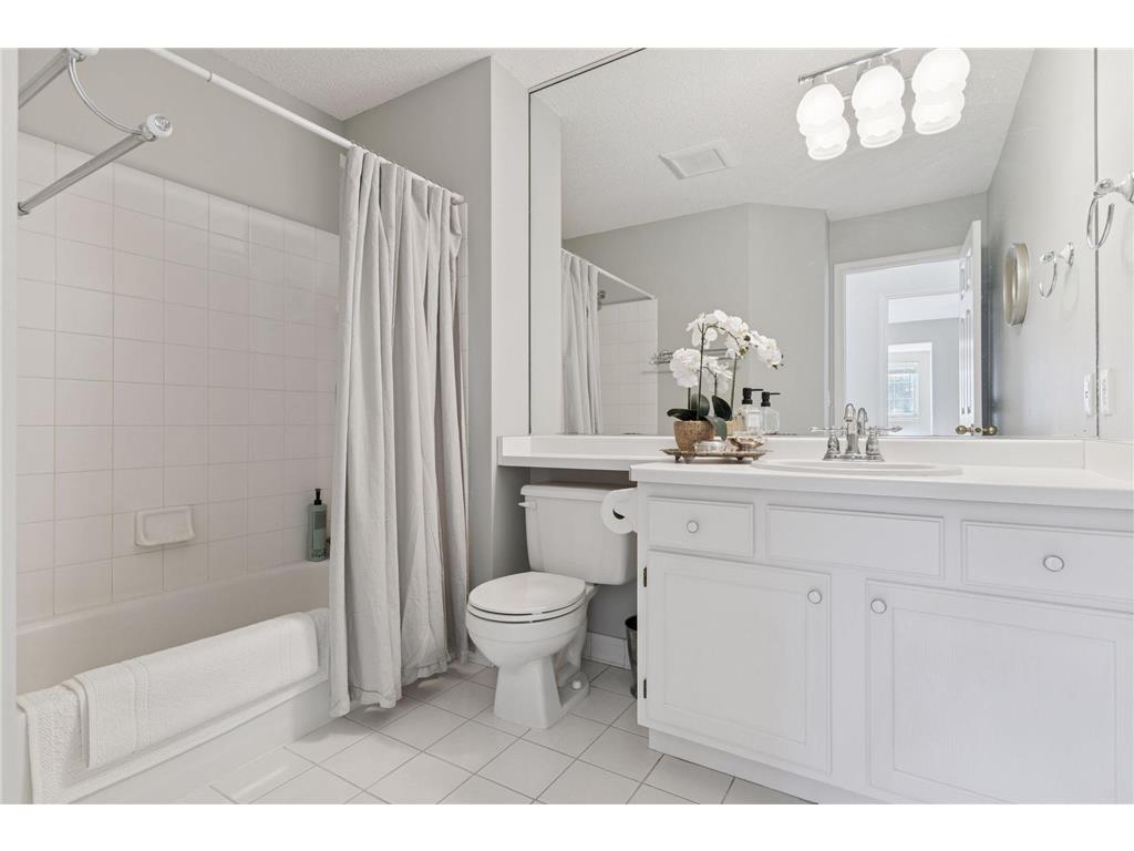 2425 Upland Lane N #F Plymouth MN 55447 7023566 image32