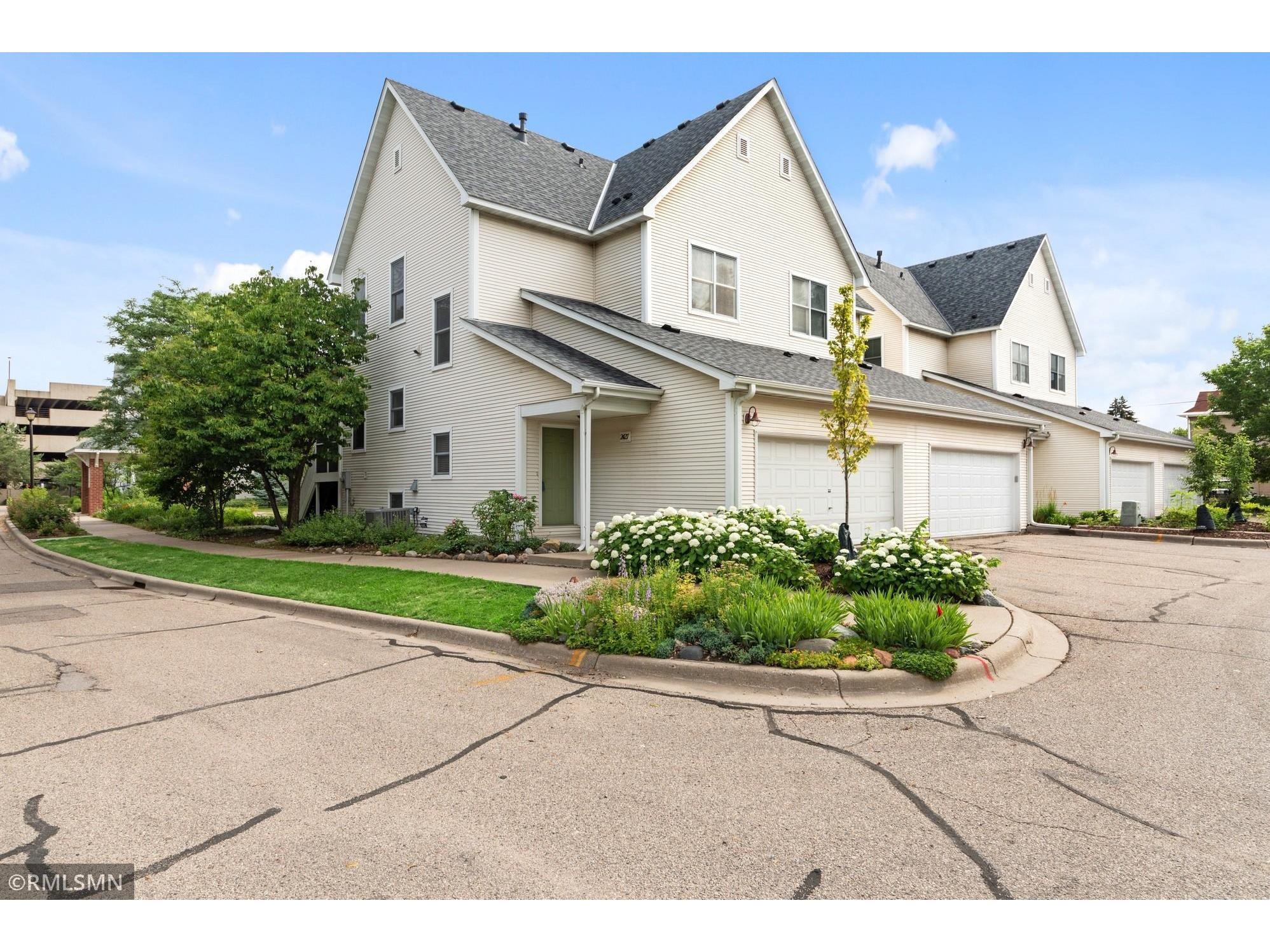 2427 Columbus Court, Minneapolis, MN, 55404 MLS 5743675 Edina Realty