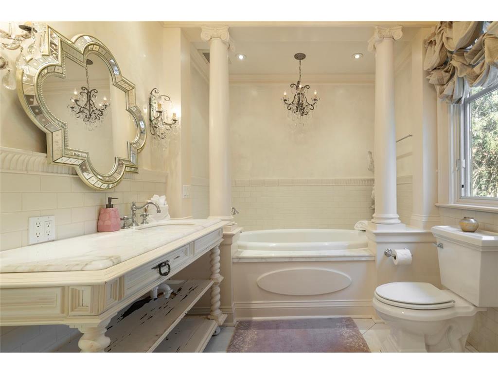 2427 E Lake Of The Isles Parkway Minneapolis MN 55405 - Lake of the Isles 6681241 image17