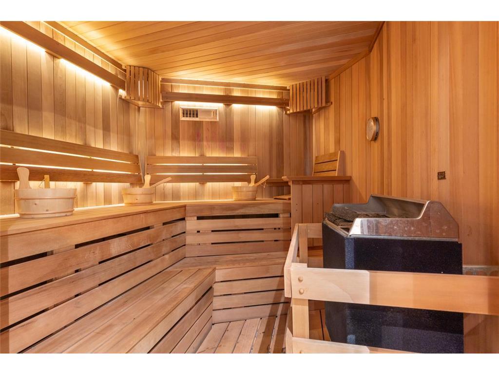 2427 E Lake Of The Isles Parkway Minneapolis MN 55405 - Lake of the Isles 6681241 image25