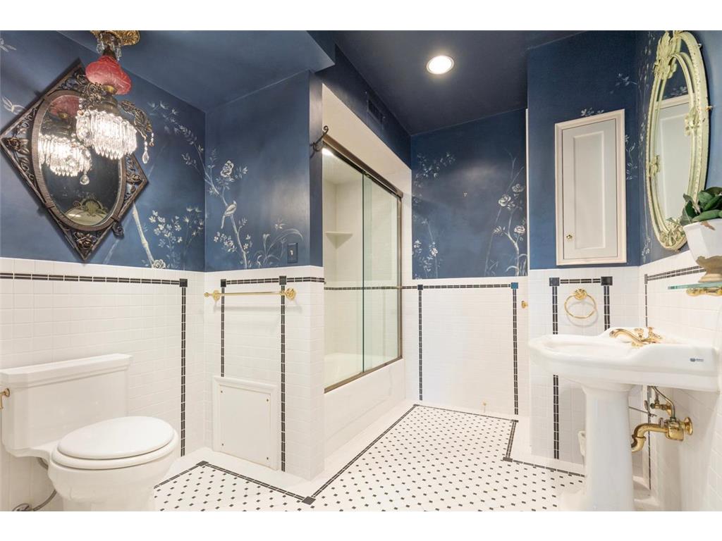 2427 E Lake Of The Isles Parkway Minneapolis MN 55405 - Lake of the Isles 6681241 image29