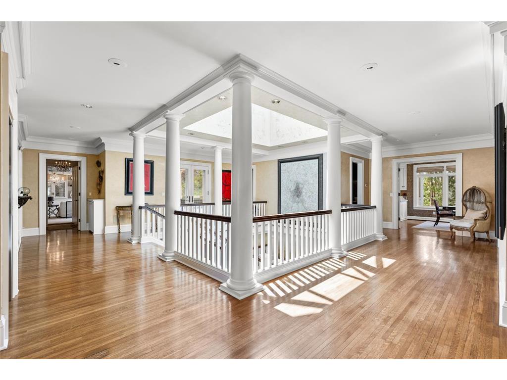 2427 E Lake Of The Isles Parkway Minneapolis MN 55405 - Lake of the Isles 7107312 image3
