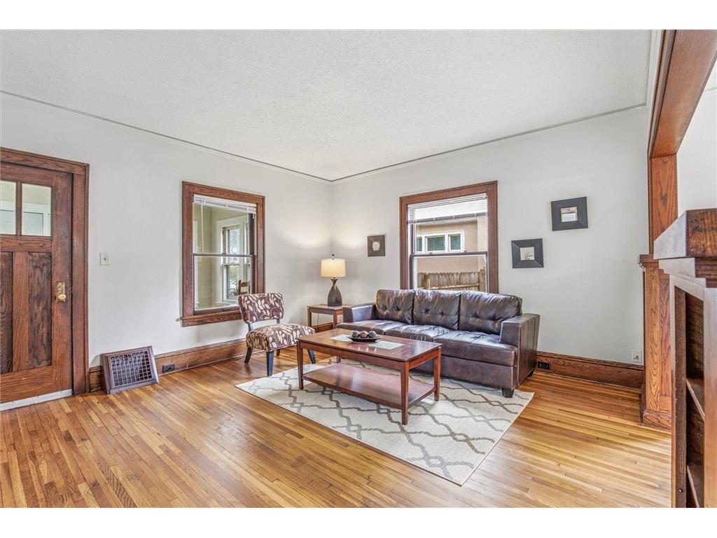 2427 Ilion Avenue N Minneapolis MN 55411 7093973 image11
