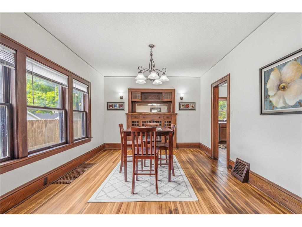 2427 Ilion Avenue N Minneapolis MN 55411 7093973 image13