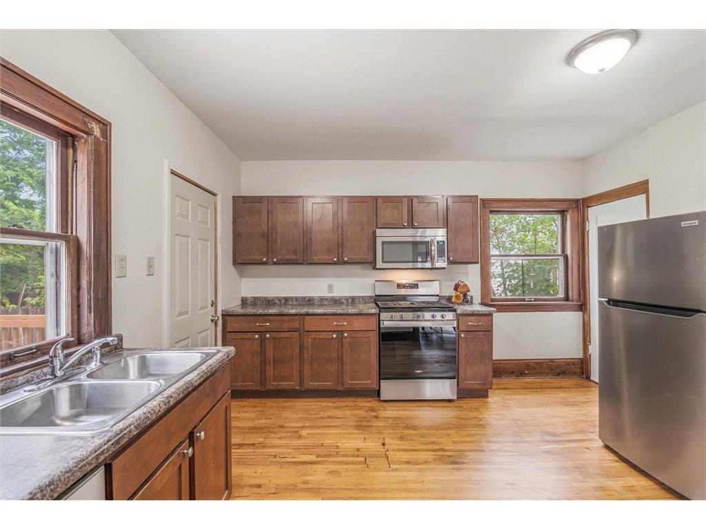 2427 Ilion Avenue N Minneapolis MN 55411 7093973 image18