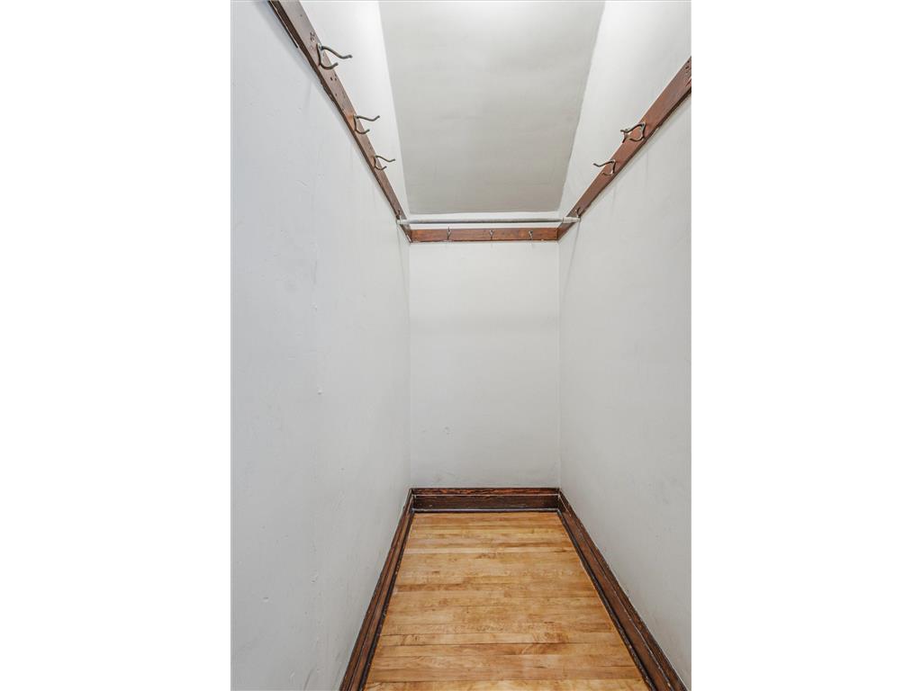 2427 Ilion Avenue N Minneapolis MN 55411 7093973 image20