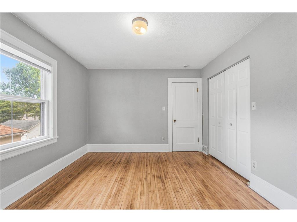 2427 Ilion Avenue N Minneapolis MN 55411 7093973 image25