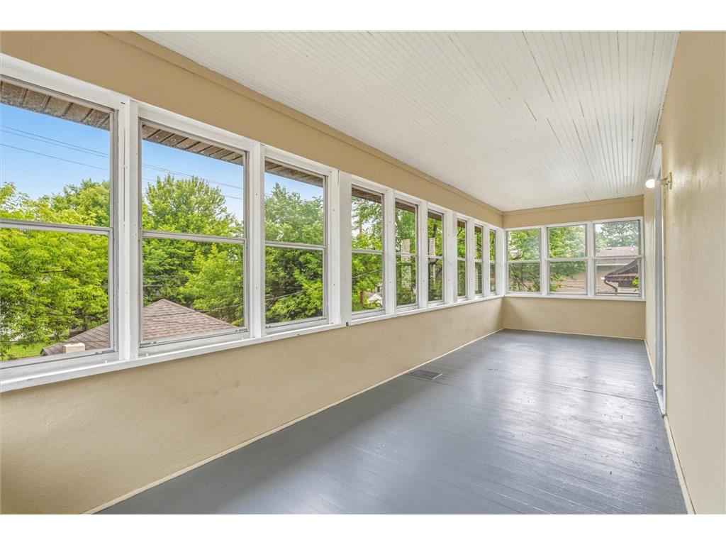 2427 Ilion Avenue N Minneapolis MN 55411 7093973 image30