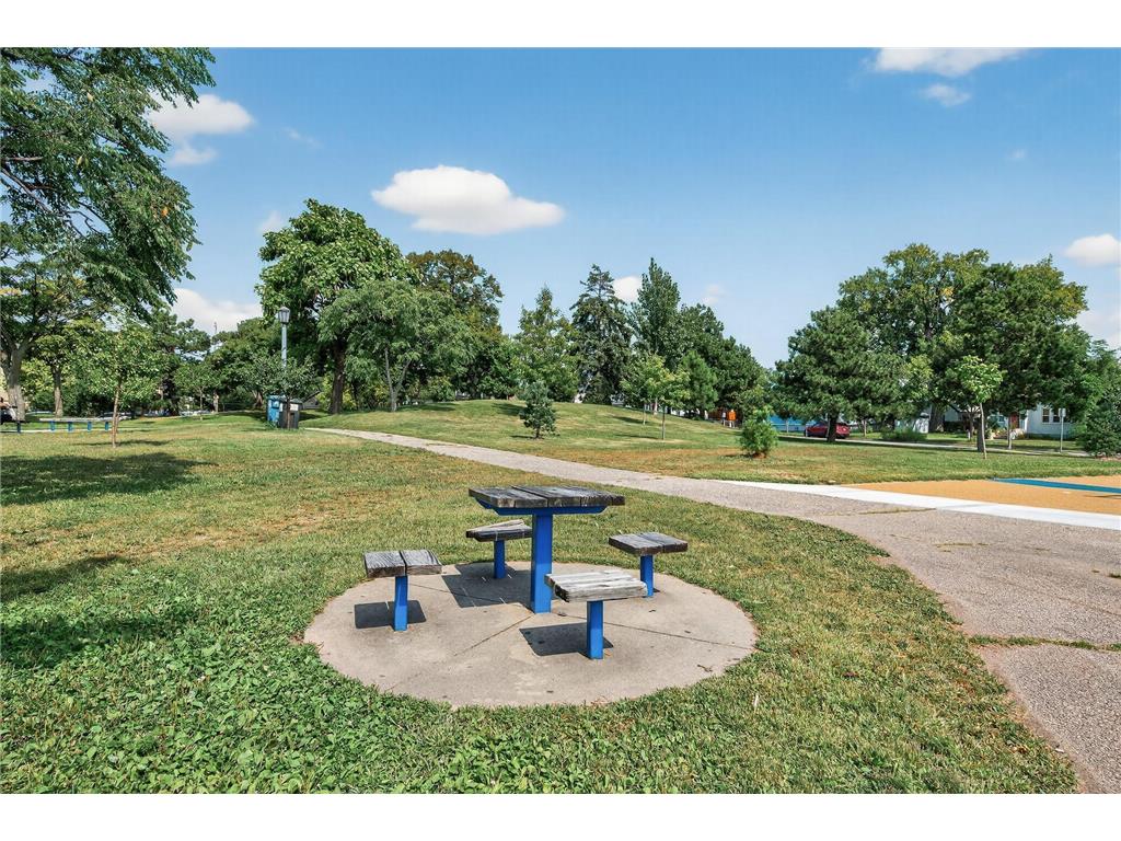 2428 11th Avenue S Minneapolis MN 55404 7033911 image57