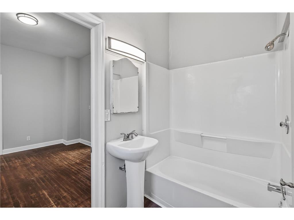 2428 11th Avenue S Minneapolis MN 55404 7069994 image10