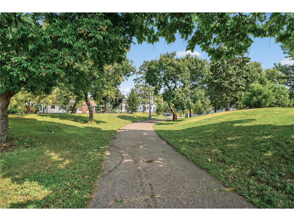 2428 11th Avenue S Minneapolis MN 55404 7069994 image57