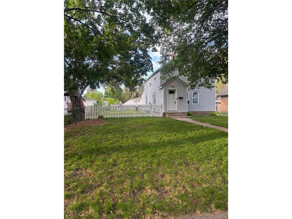 2428 14th Avenue E North Saint Paul MN 55109 6722083 image1