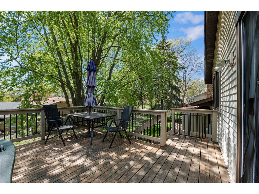 2428 Beam Avenue North Saint Paul MN 55109 7067554 image2