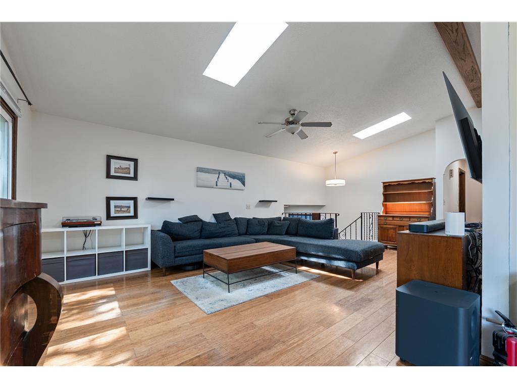 2428 Beam Avenue North Saint Paul MN 55109 7067554 image5
