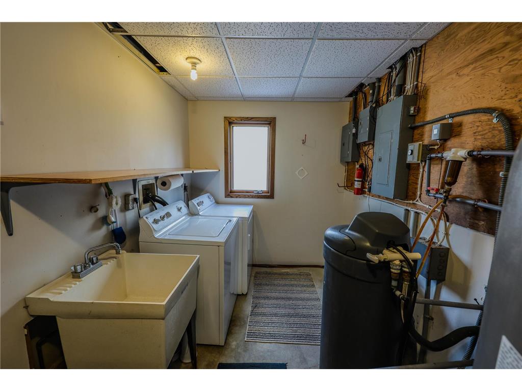 24281 Hazel Wood Drive Park Rapids MN 56470 - Potato 7037249 image24