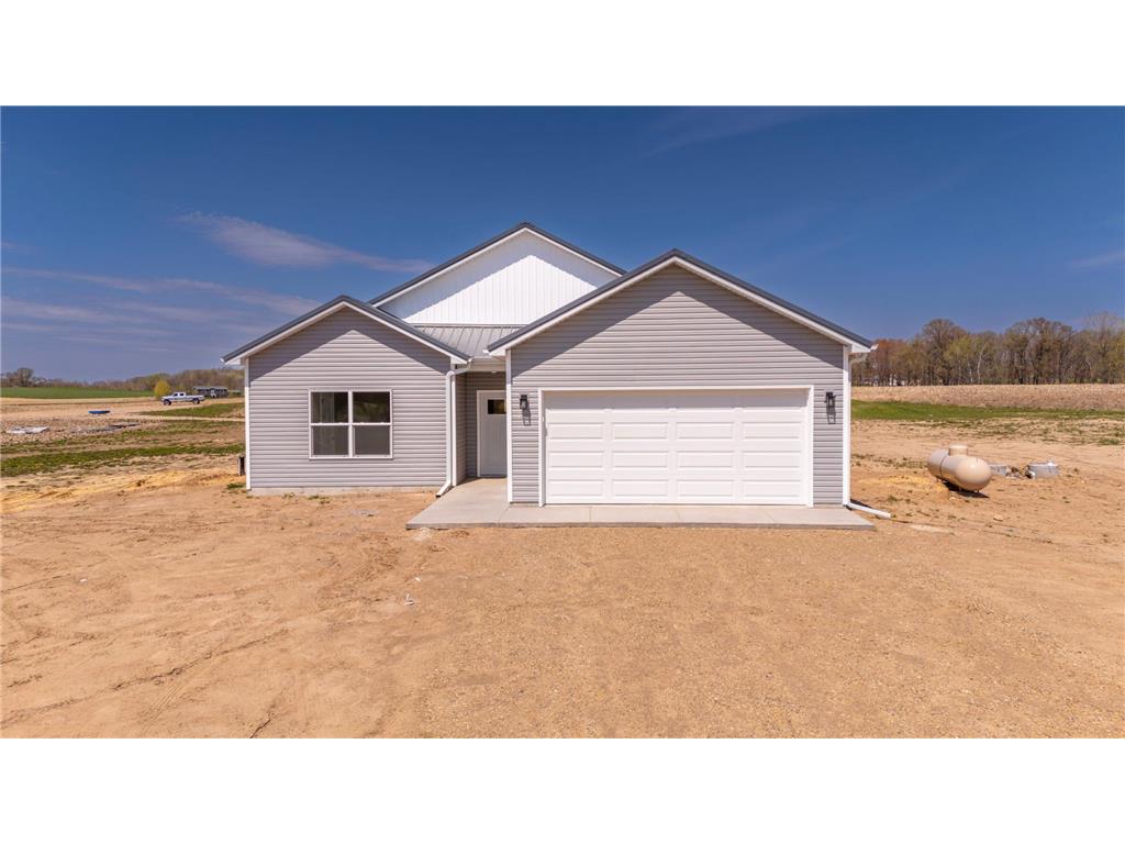 2429 County Line Avenue East Farmington WI 54017 7066380 image1